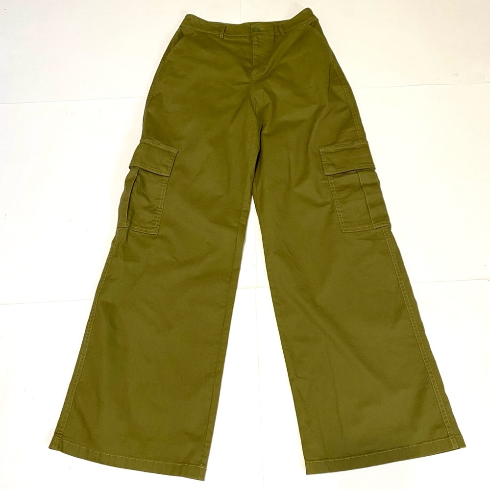 Forever 21 Olive Green Cargo Wide Leg Pants